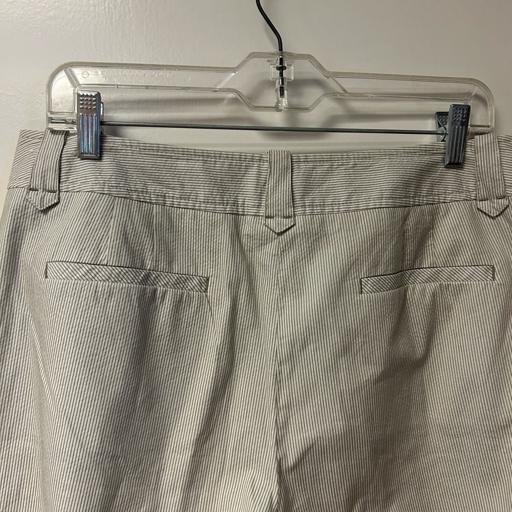 LOFT Anne Taylor Lined cream fine pin-strip pants with a flare hem and pockets - Picture 4 of 8